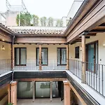Apartamentos La Vistosona